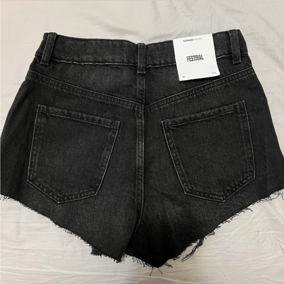 Garage festival denim shorts - Picture 2 of 3